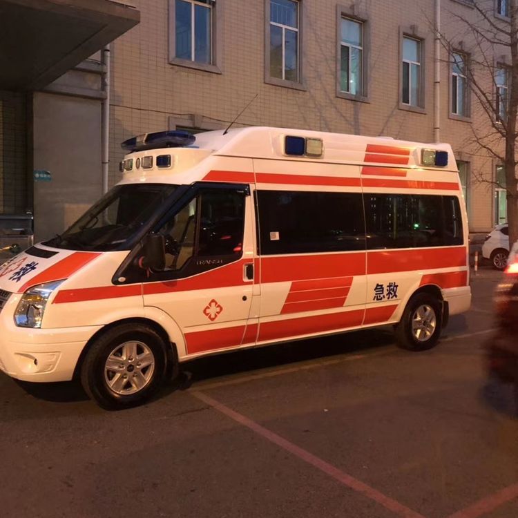 当雄夜间租赁救护车护送病人转院：安全转运的 8 大核心注意事项